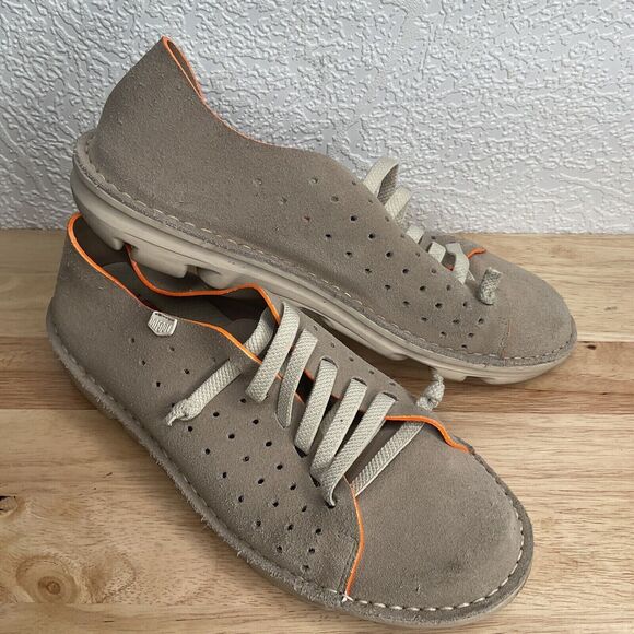 On Foot Taupe Perforated Suede Slip On Barefoot Sneakers Women Size 40/8.5 Spain - Picture 10 of 12